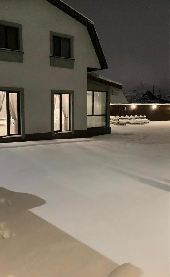 Shale Na Polotskoy Vila Bobruisk Exterior foto