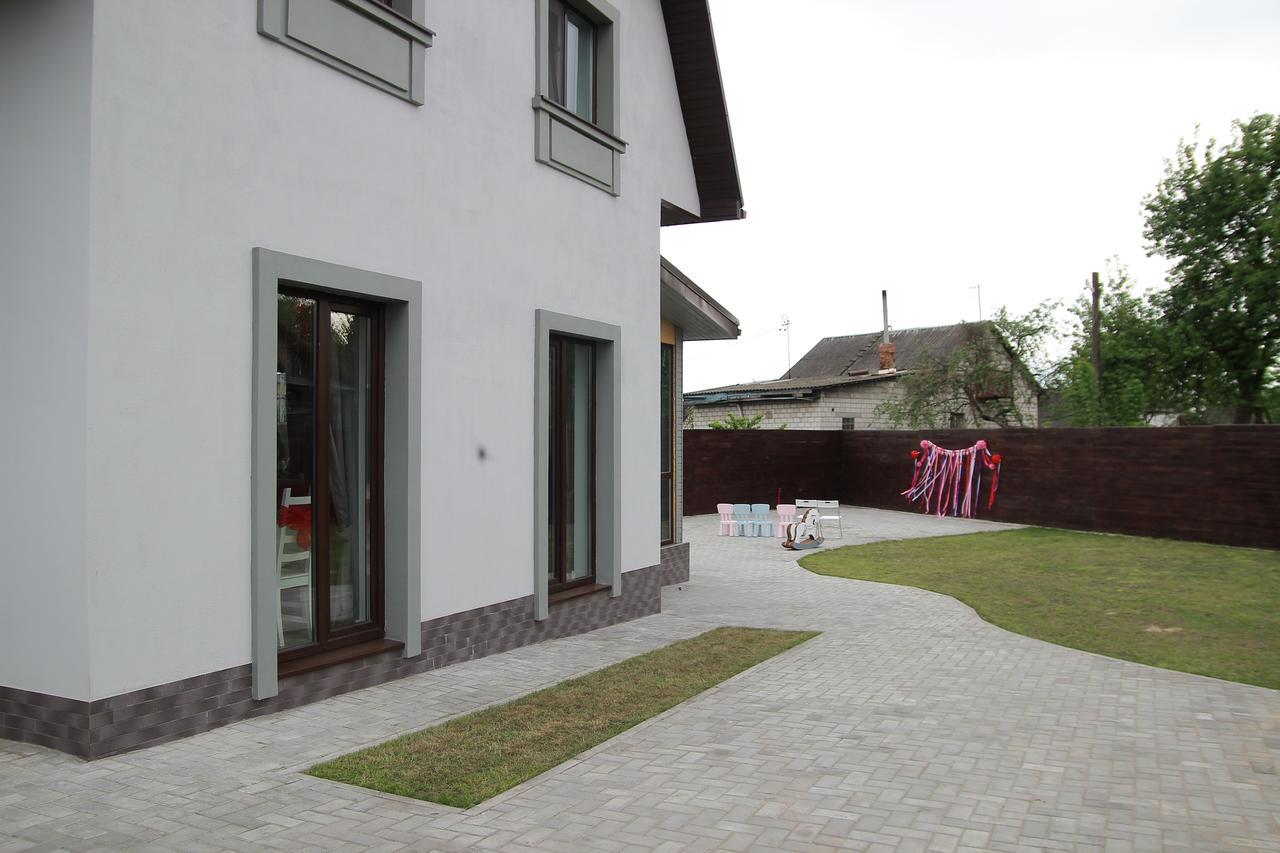 Shale Na Polotskoy Vila Bobruisk Exterior foto