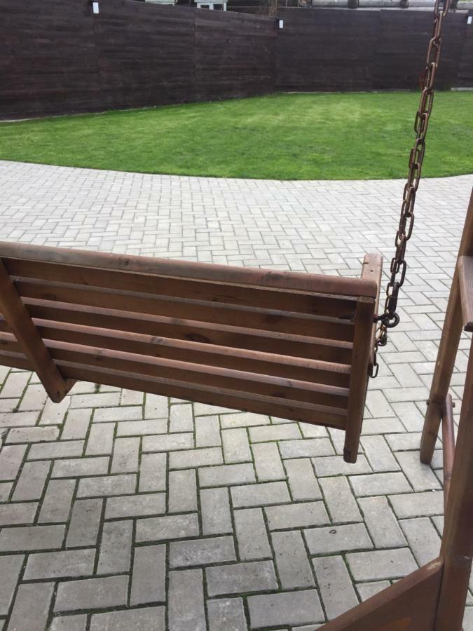 Shale Na Polotskoy Vila Bobruisk Exterior foto